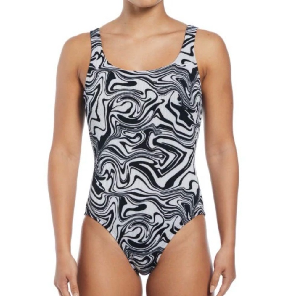 New NWT Nike Swirl U-Back One-piece Swimsuit-Size XL or S Padded Chest $92